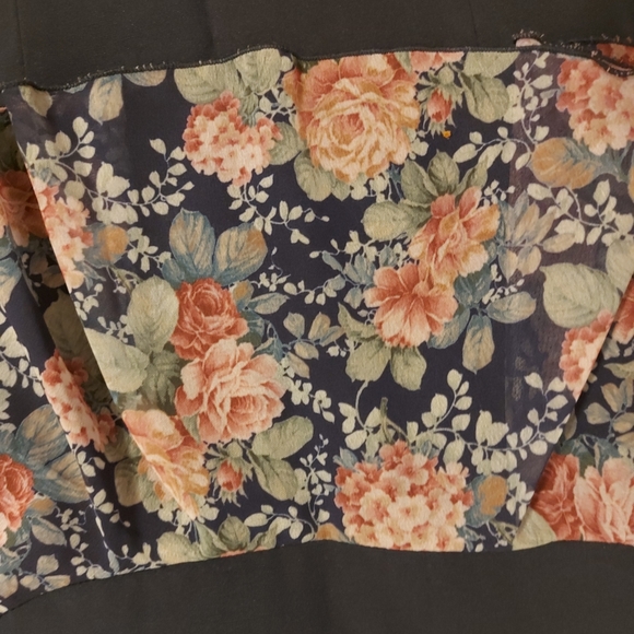 Dress - Picture 3 of 6